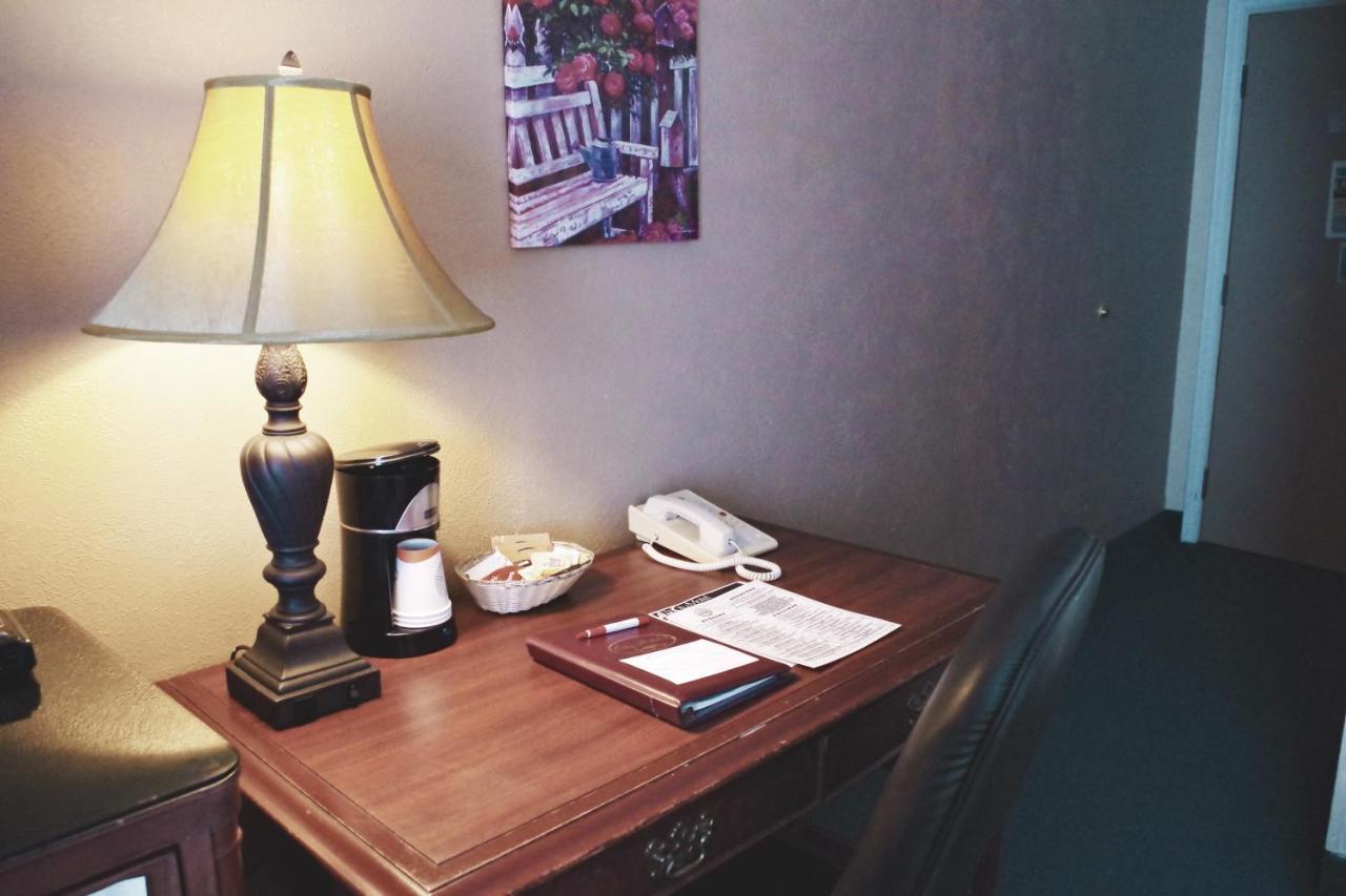 The City Motel Fredericton Luaran gambar